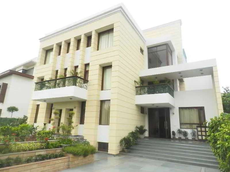 Tavisha Villa Golf Course Mg Road Gurgaon Guest house