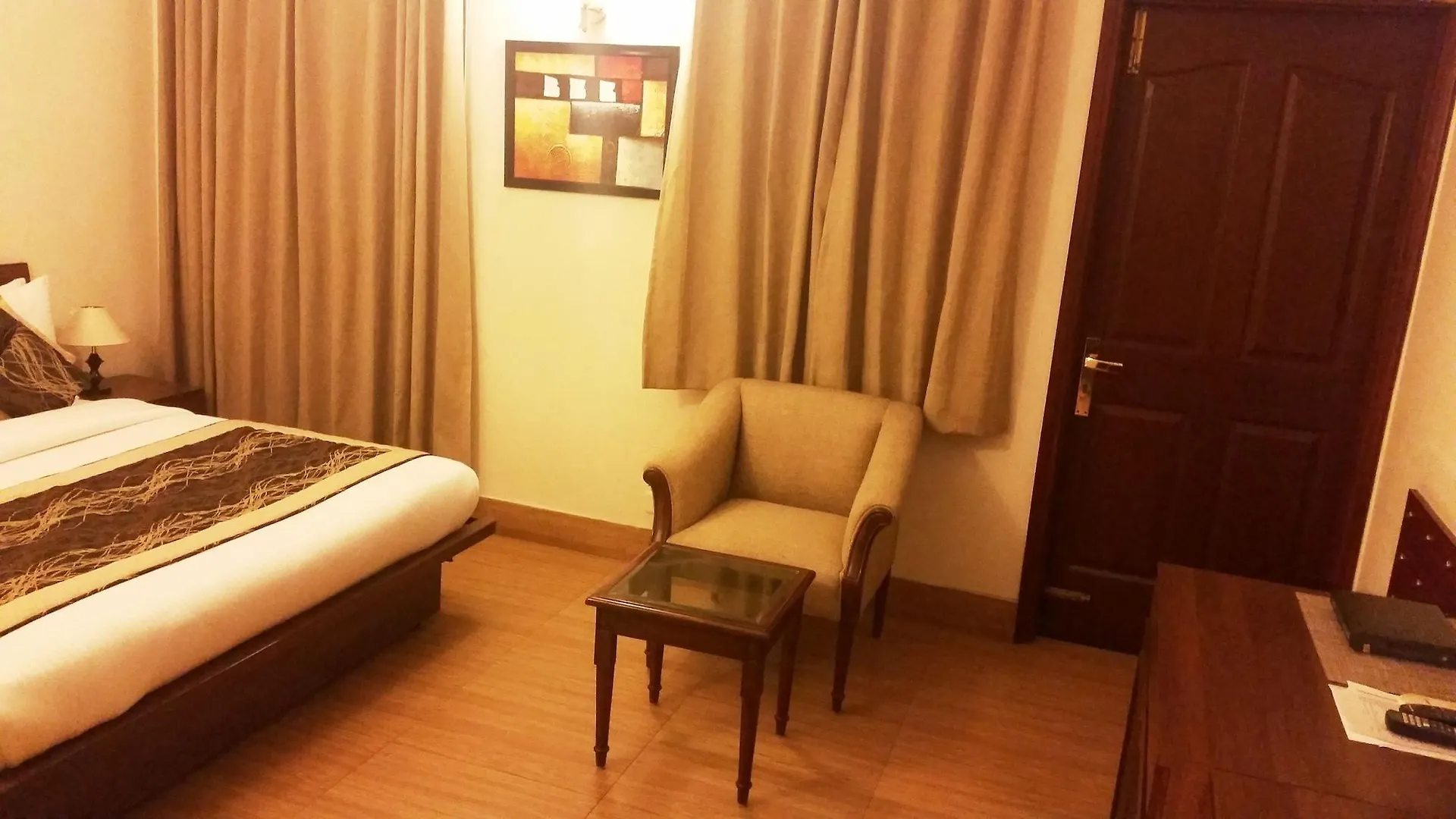 Tavisha Villa Golf Course Mg Road Gurgaon Guest house