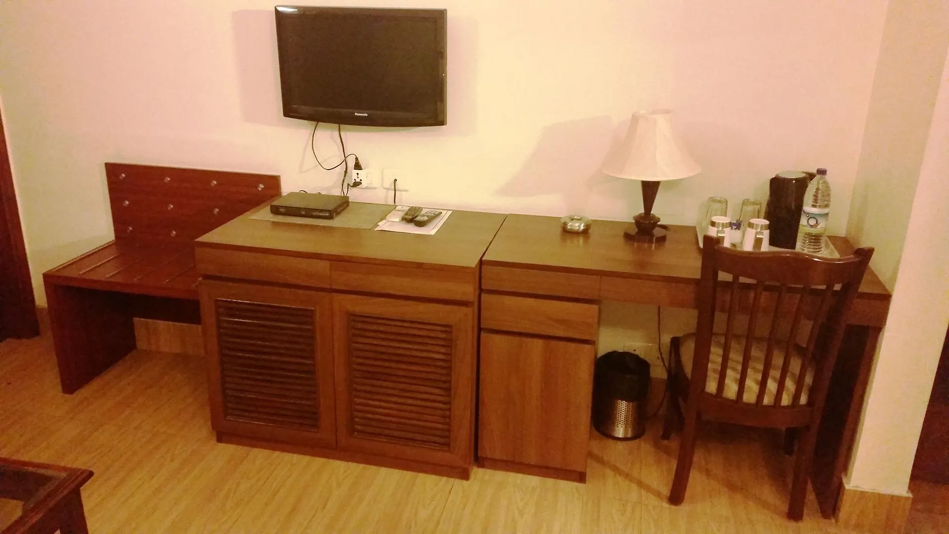 Tavisha Villa Golf Course Mg Road Gurgaon Guest house