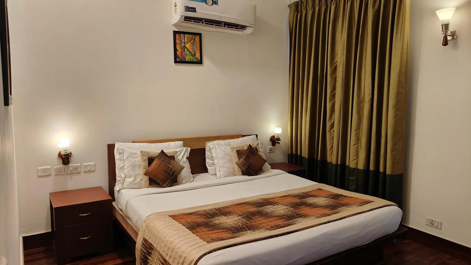 Tavisha Villa Golf Course Mg Road Gurgaon Guest house
