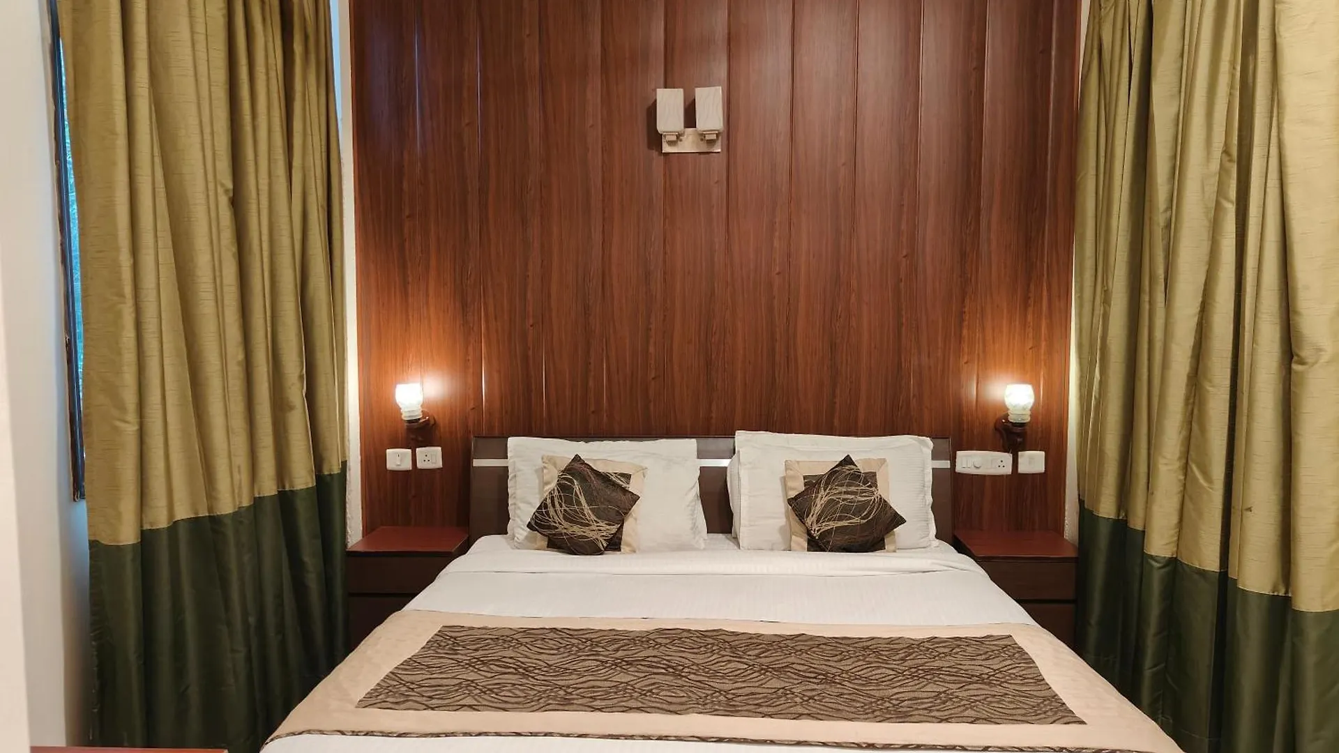 Tavisha Villa Golf Course Mg Road Gurgaon