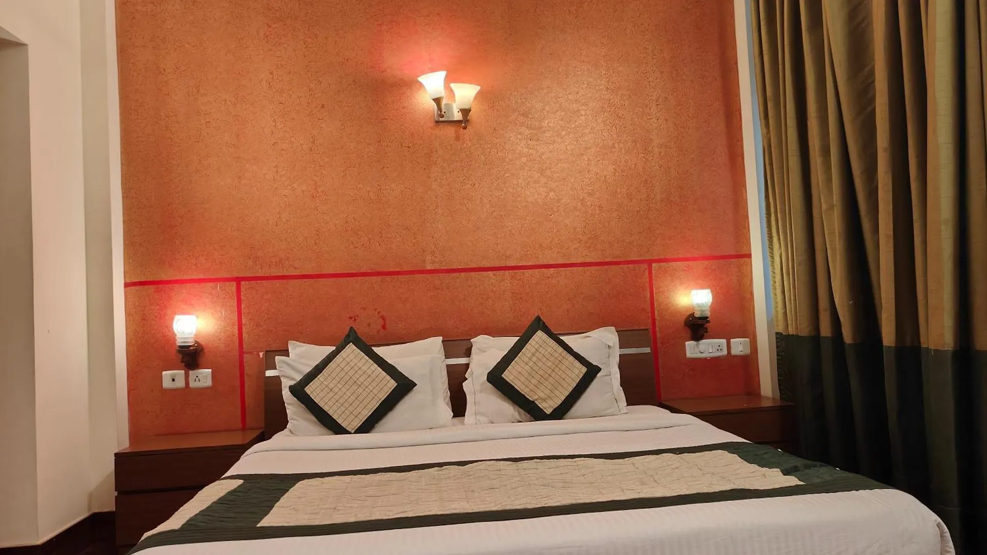 *** Guest house Tavisha Villa Golf Course Mg Road Gurgaon India