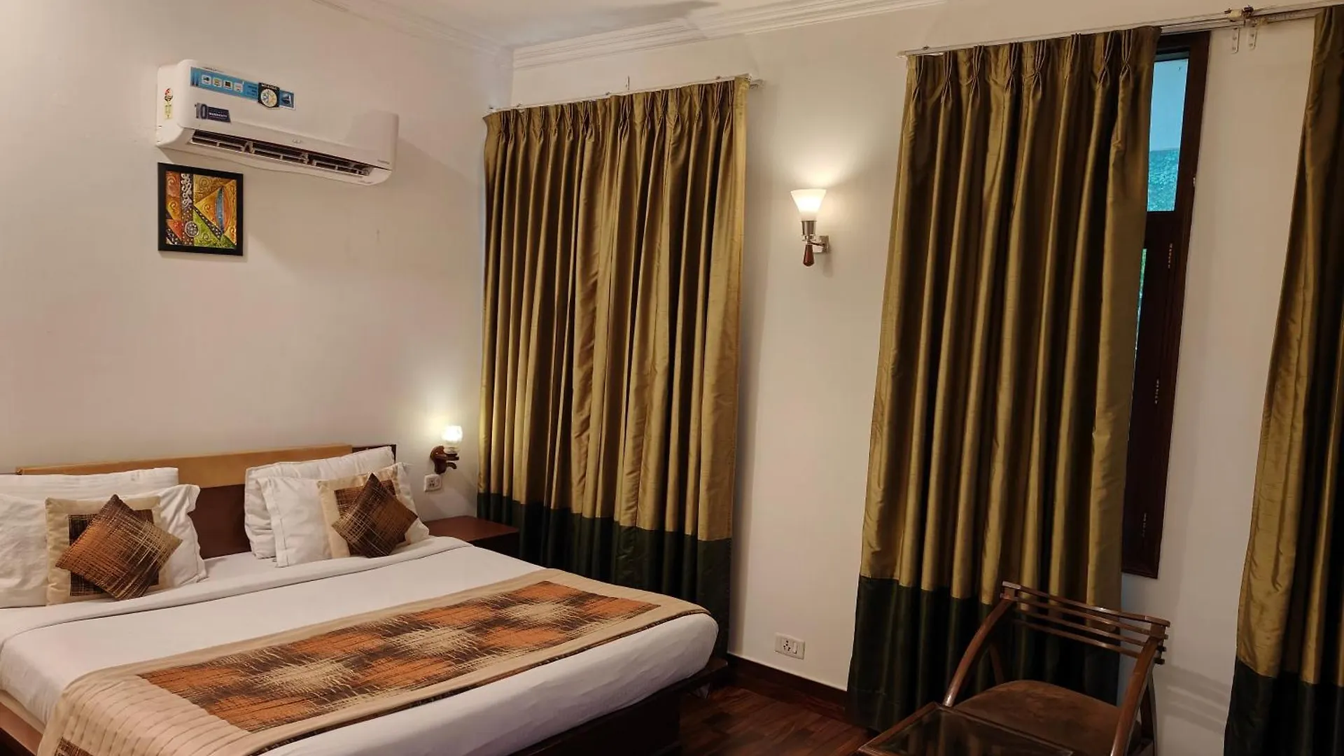 Tavisha Villa Golf Course Mg Road Gurgaon