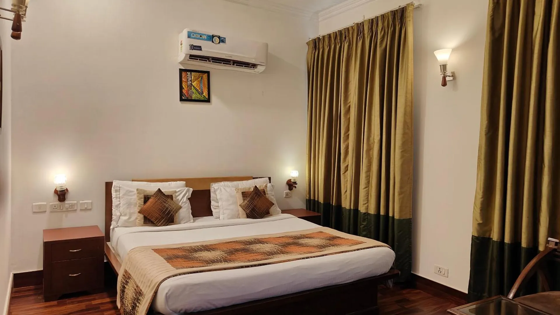 Tavisha Villa Golf Course Mg Road Gurgaon India