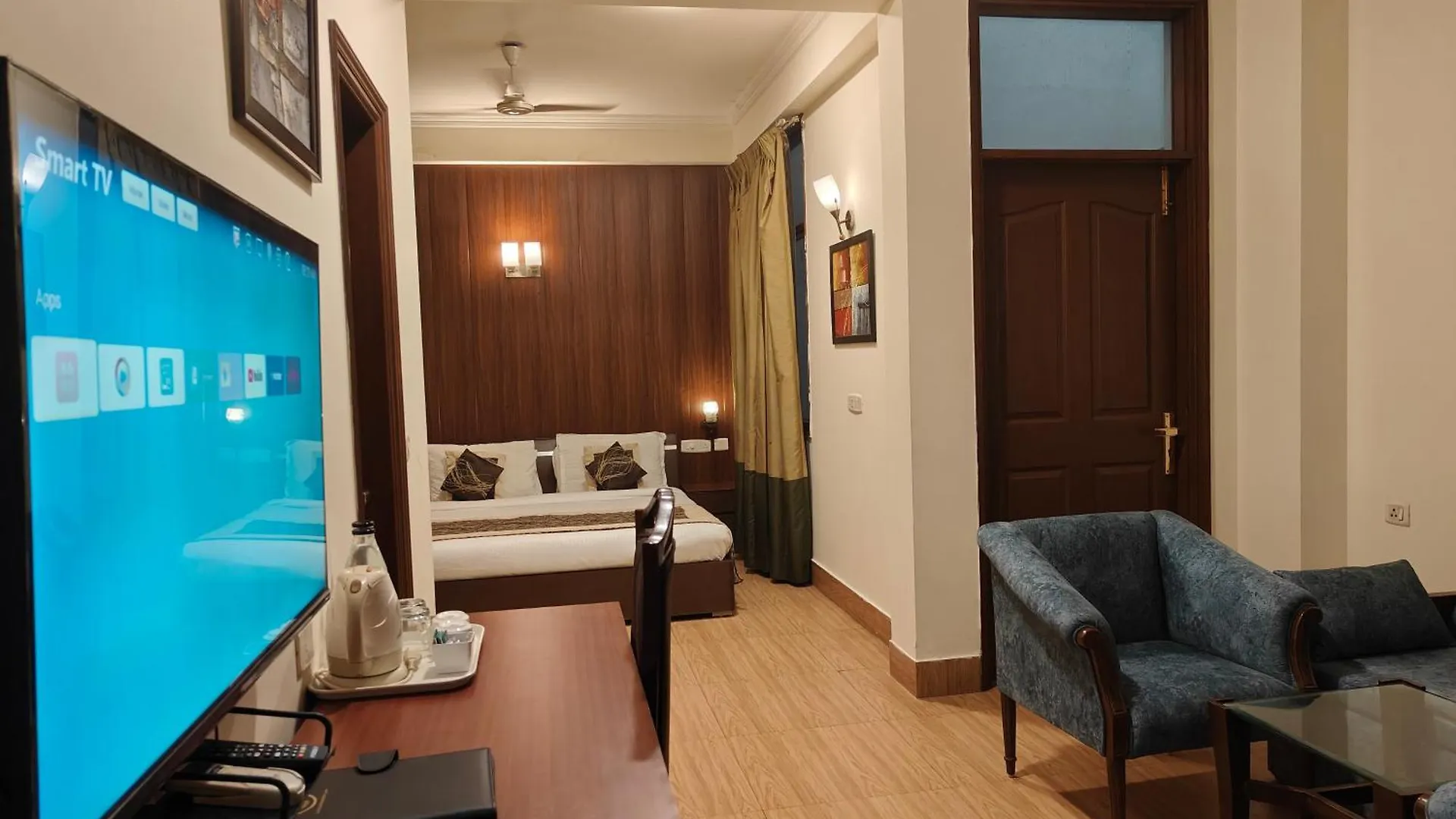 Tavisha Villa Golf Course Mg Road Gurgaon 3*,  India