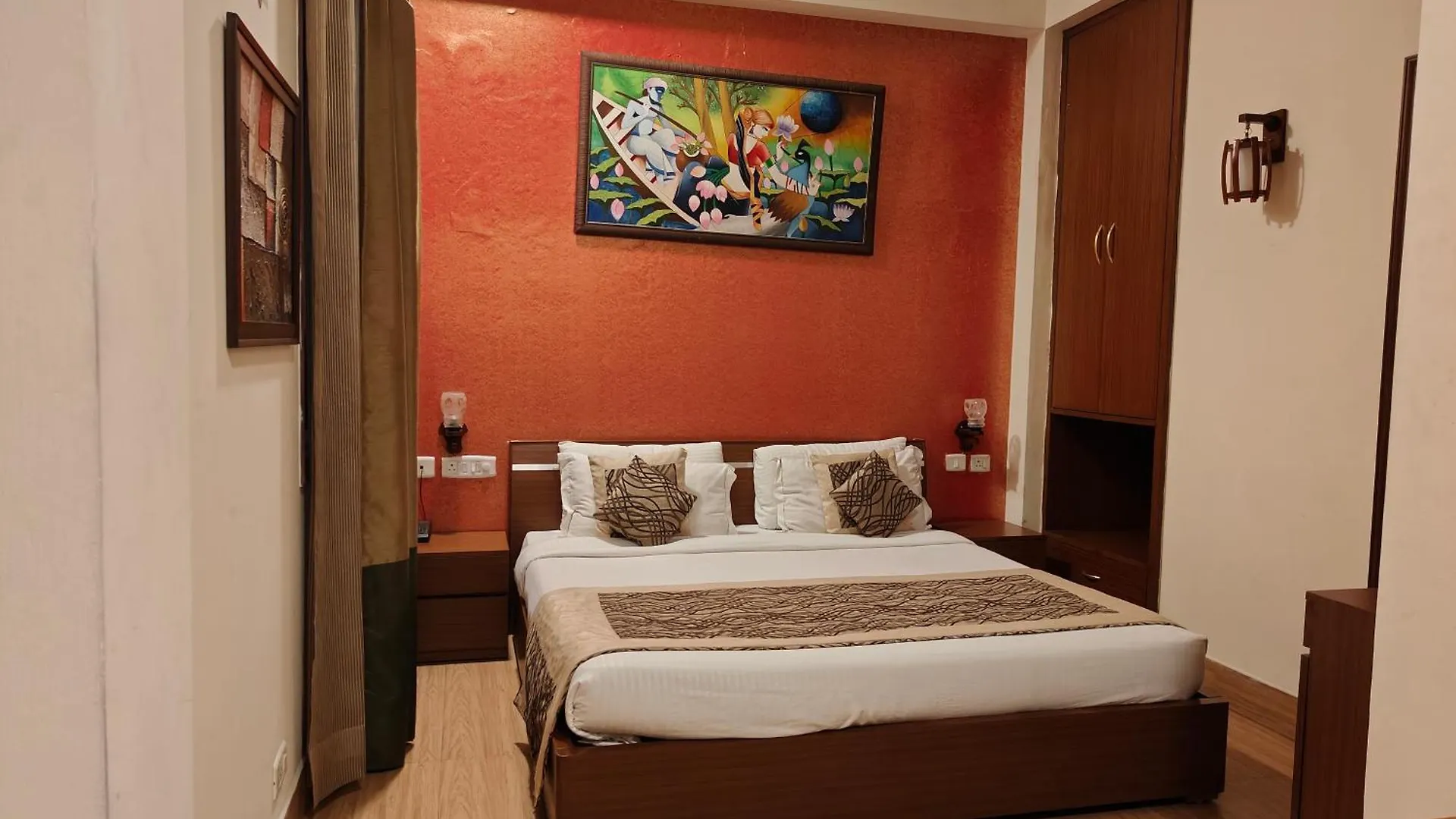Tavisha Villa Golf Course Mg Road Gurgaon Guest house