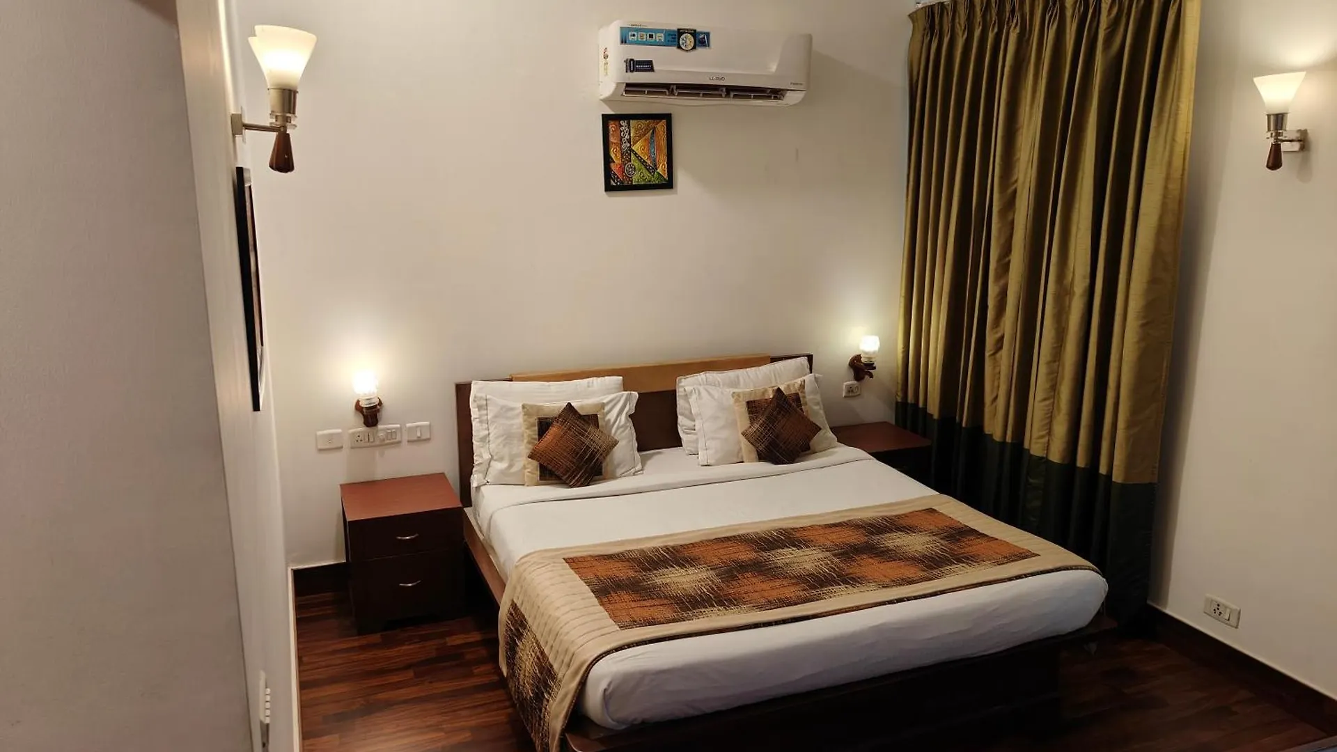 Guest house Tavisha Villa Golf Course Mg Road Gurgaon