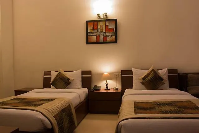 Tavisha Villa Golf Course Mg Road Gurgaon Guest house