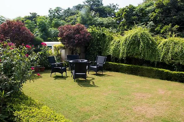 Tavisha Villa Golf Course Mg Road Gurgaon India