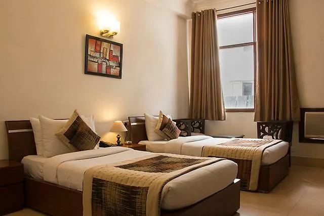 Tavisha Villa Golf Course Mg Road Gurgaon 3*,  India