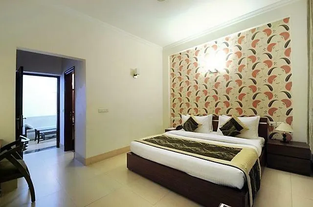 Tavisha Villa Golf Course Mg Road Gurgaon Guest house