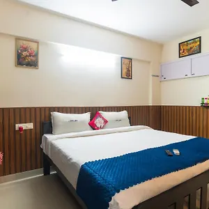 apt-mayflower-airport-launge.hotels-alappuzha.com/